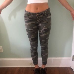 Camo Express Jeans